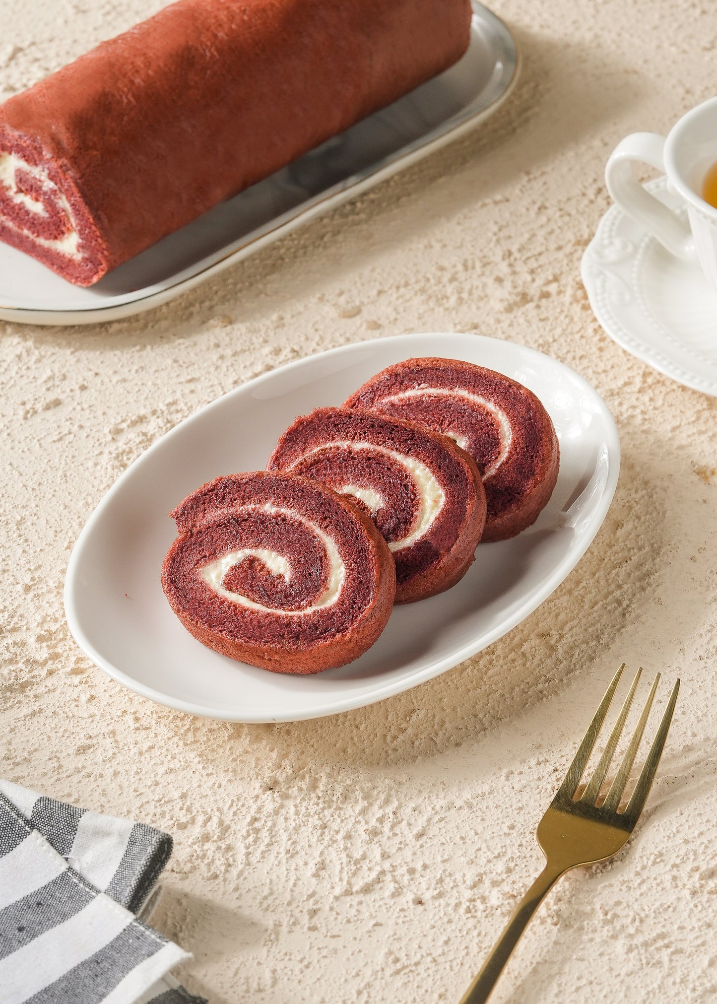 Bolu Gulung - Red Velvet